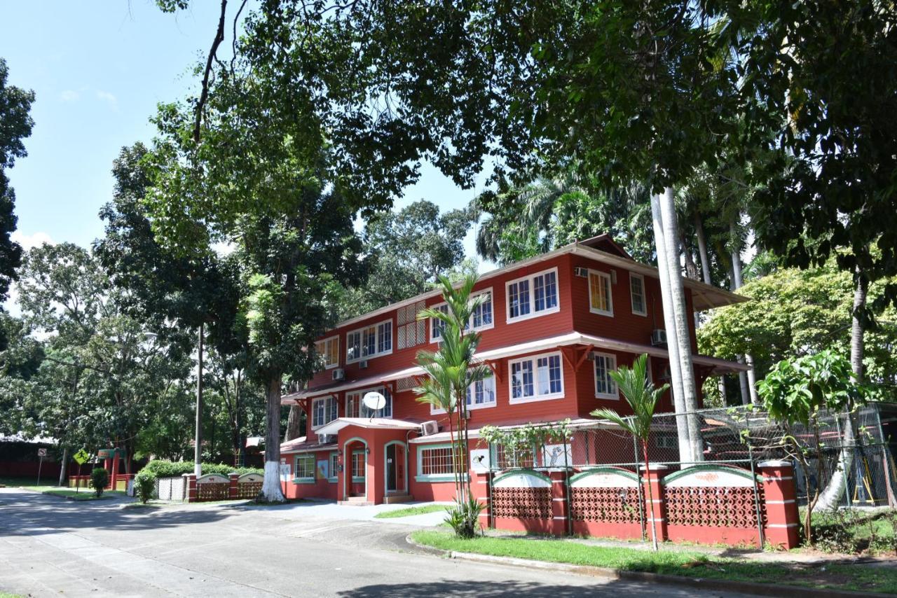 Hostal Amador Familiar Panama City Exterior photo