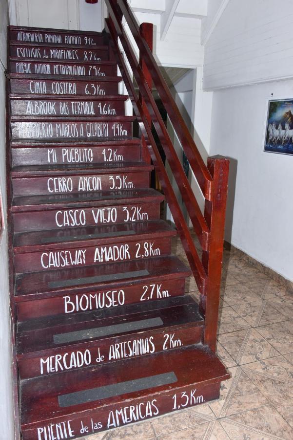 Hostal Amador Familiar Panama City Exterior photo