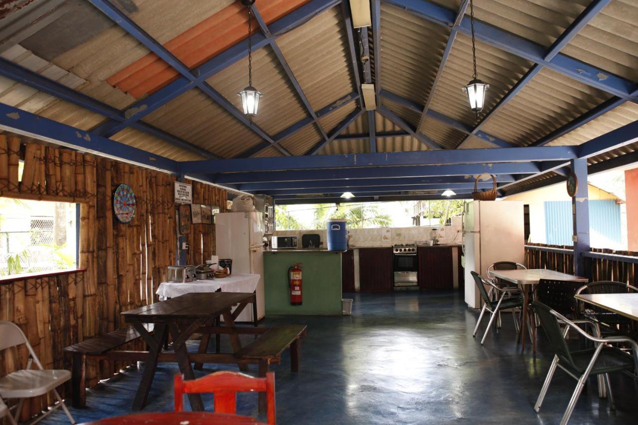 Hostal Amador Familiar Panama City Exterior photo